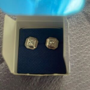 NWT Avon Classic Stud Earrings Silver-tone